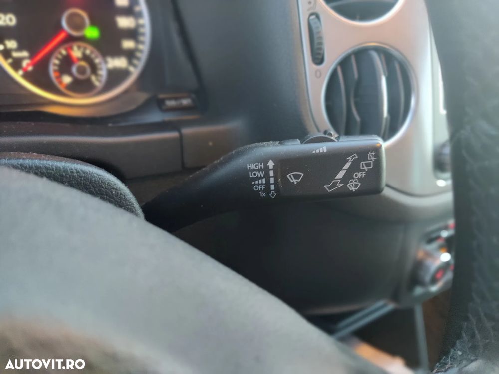 Volkswagen Tiguan - 23