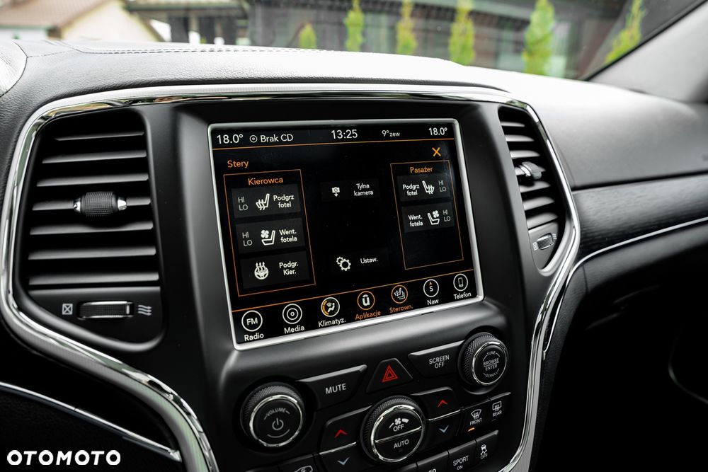 Jeep Grand Cherokee 3.0 CRD Overland Summit - 35