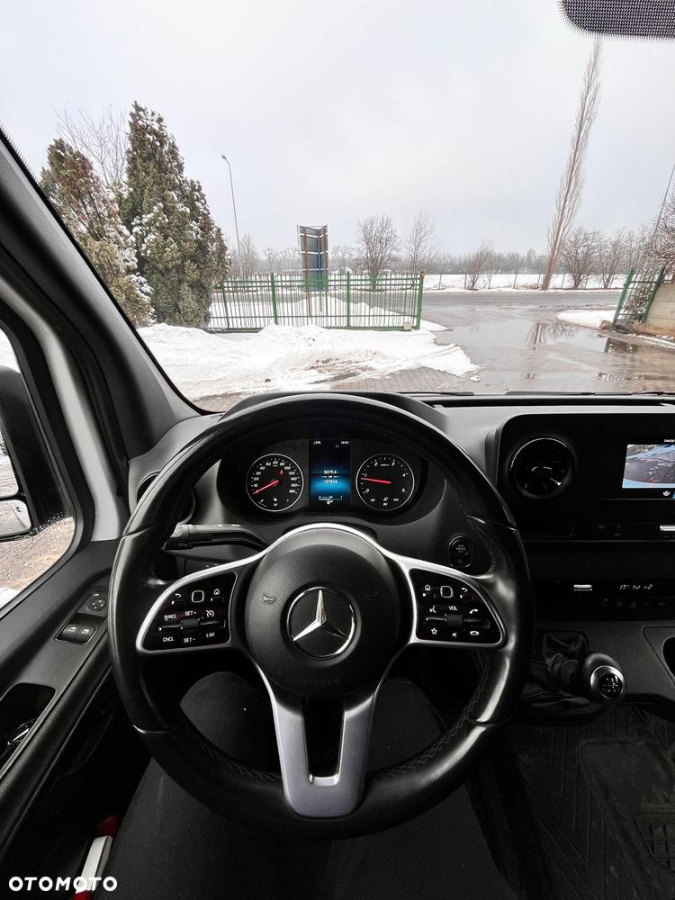 Mercedes-Benz Sprinter - 8