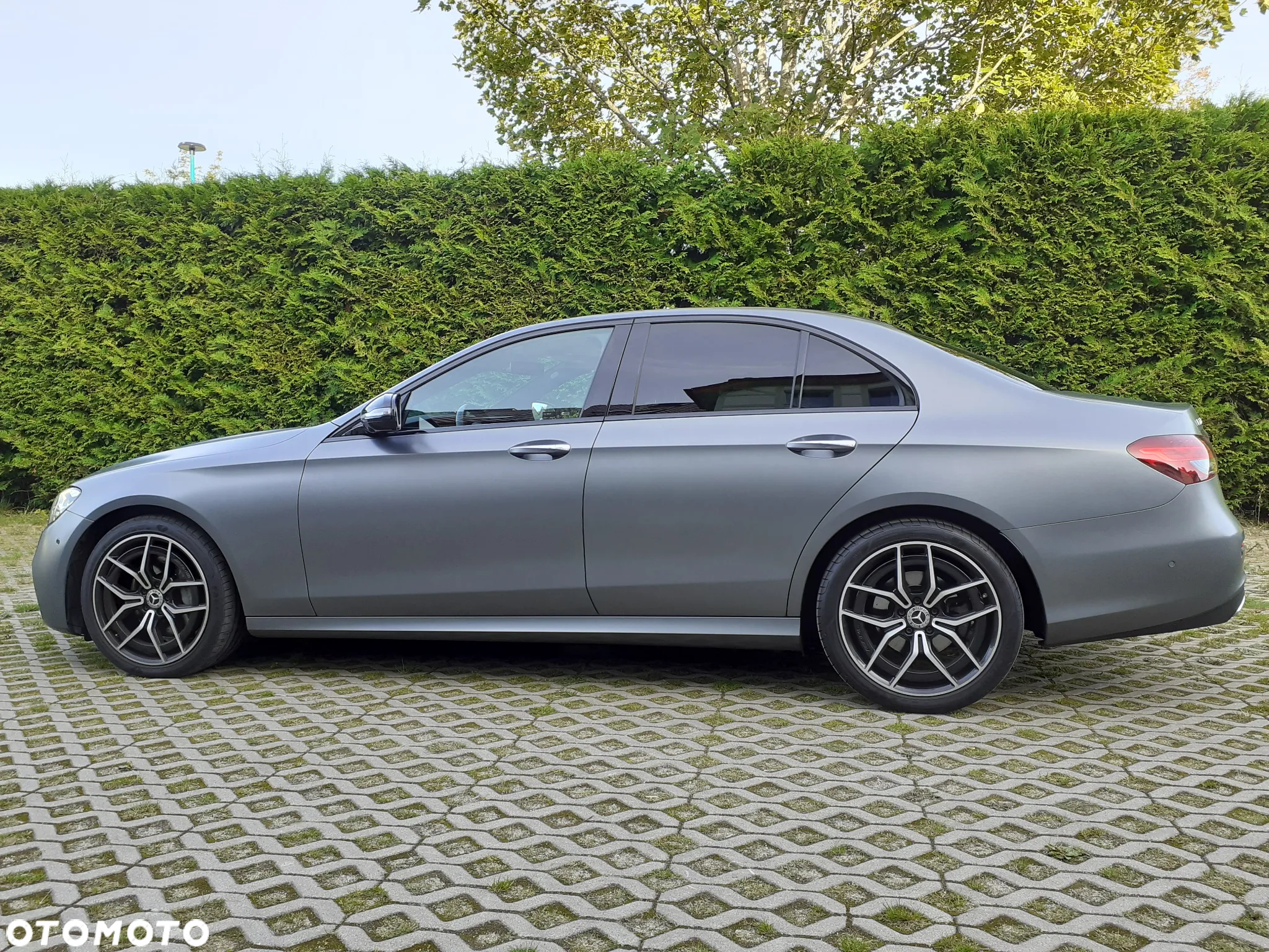 Mercedes-Benz Klasa E - 2