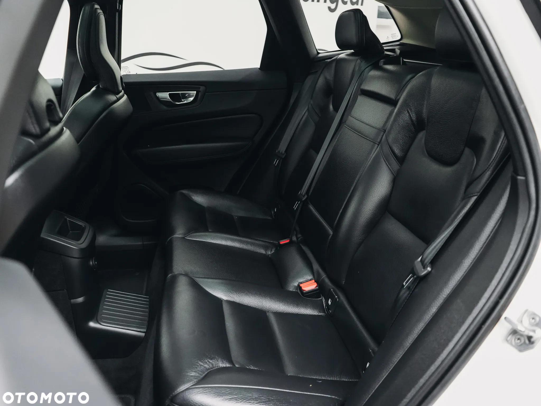 Volvo XC 60 T6 AWD Plug-In Hybrid Inscription - 18