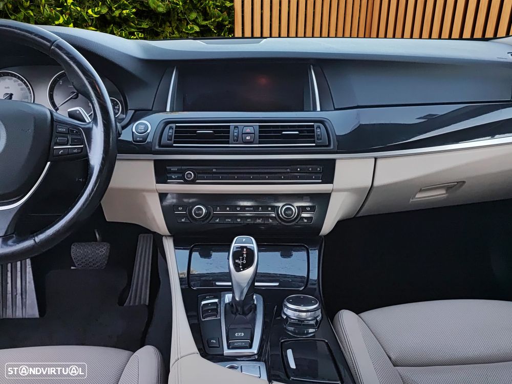 BMW 525 d Auto - 13