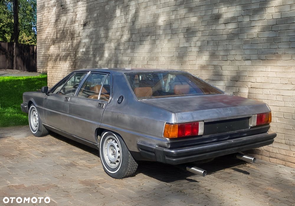 Maserati Quattroporte - 1