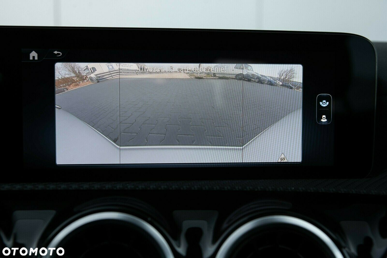Mercedes-Benz CLA 200 7G-DCT - 33