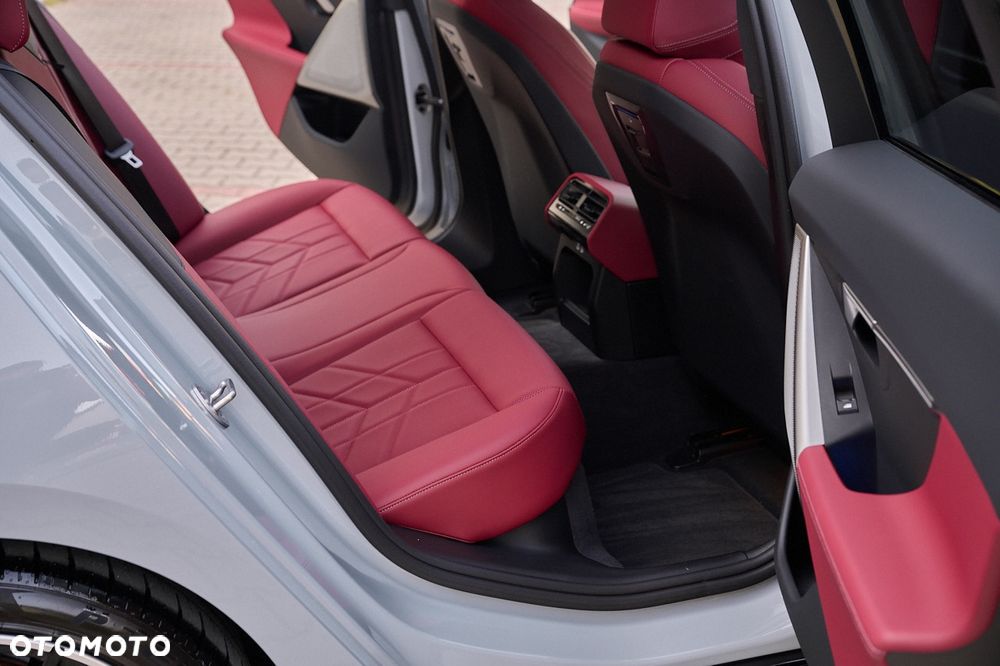 BMW Seria 5 520d xDrive - 27