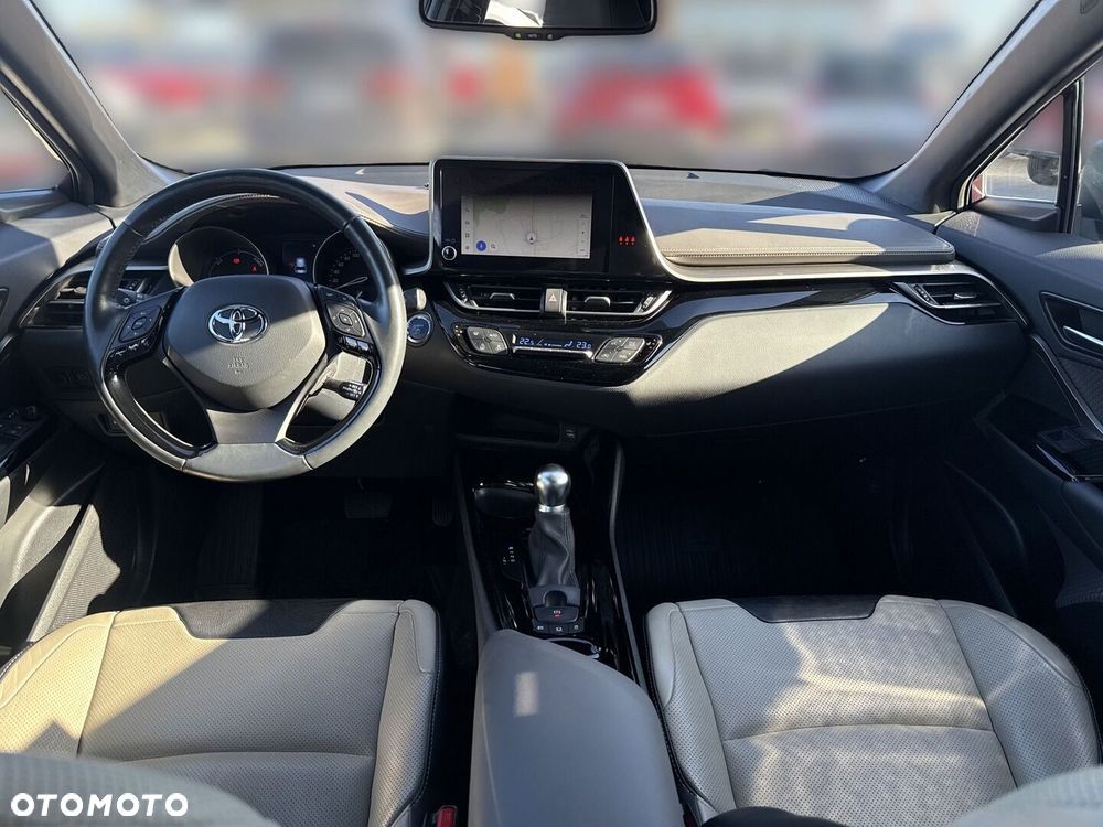Toyota C-HR 2.0 Hybrid Executive - 11