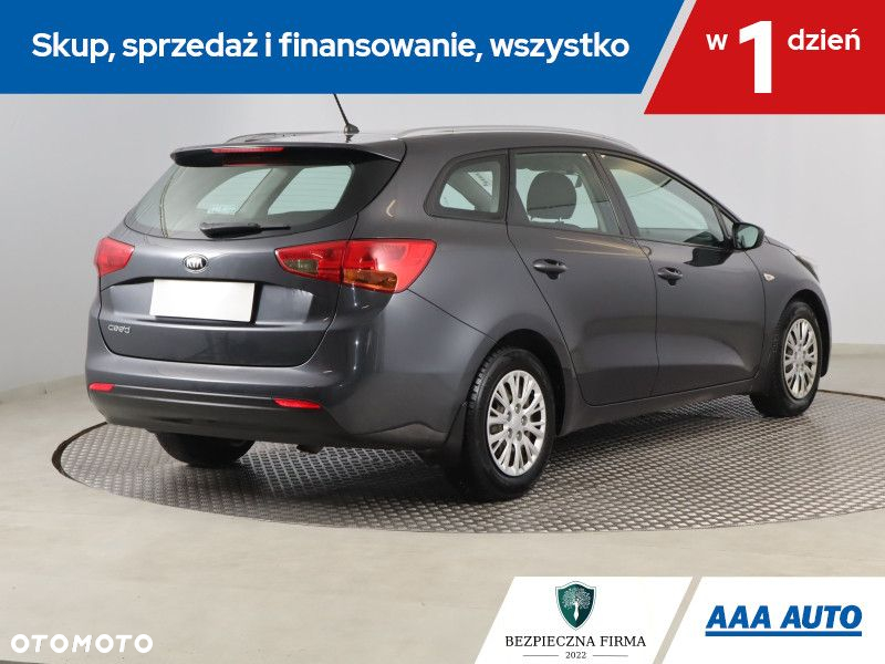 Kia Ceed - 6