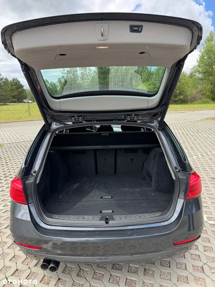 BMW Seria 3 320d Sport Line - 18