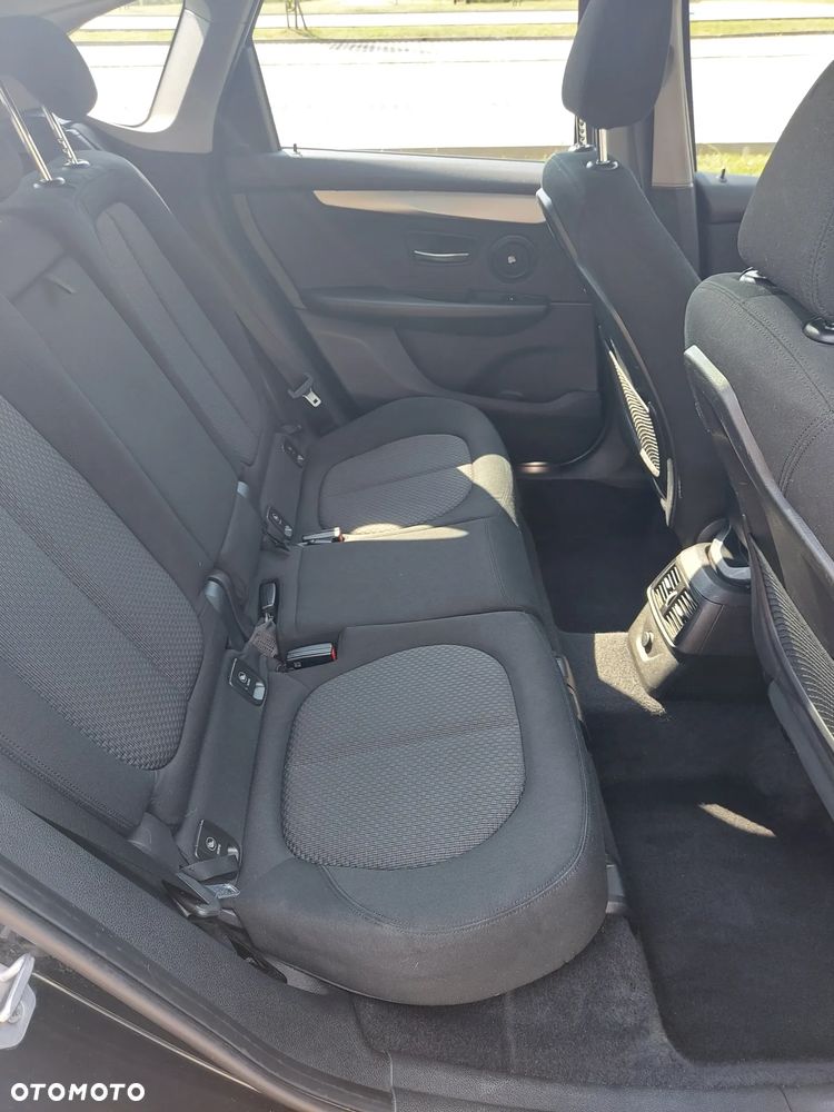 BMW Seria 2 218d Advantage - 13