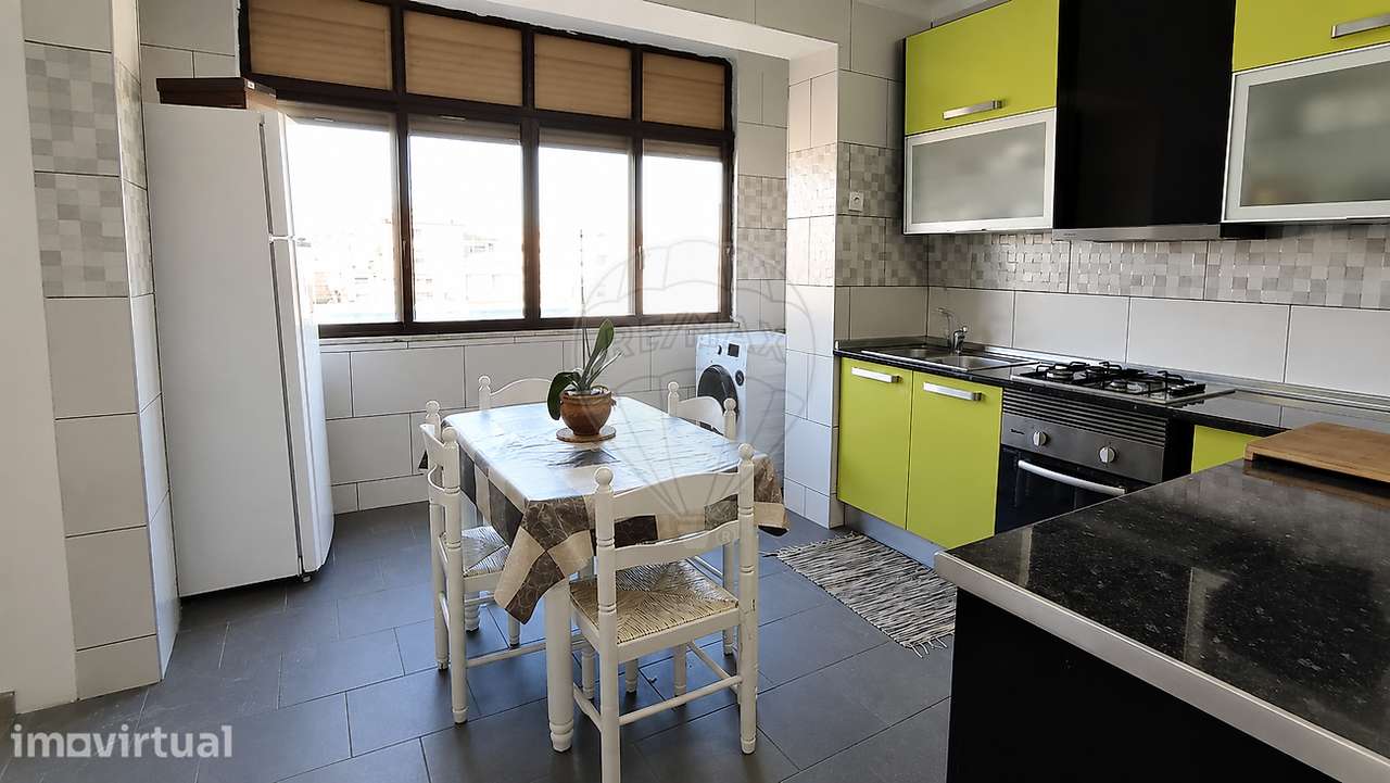 Apartamento T4 para venda - Grande imagem: 2/13