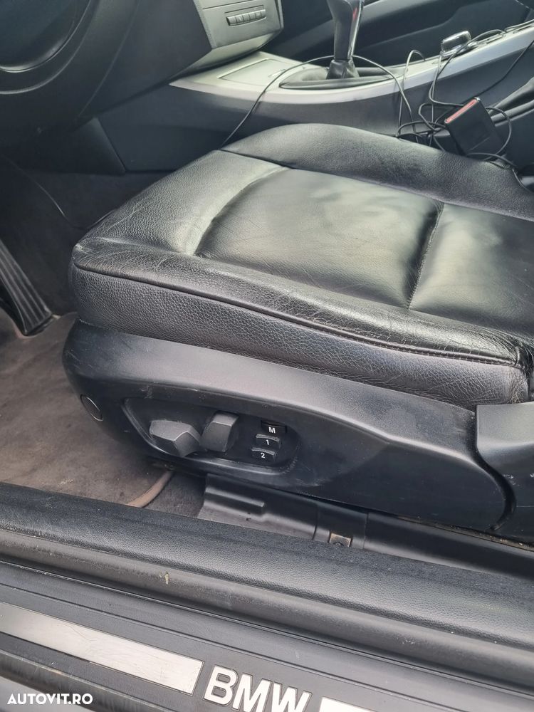 BMW Seria 3 320d - 12