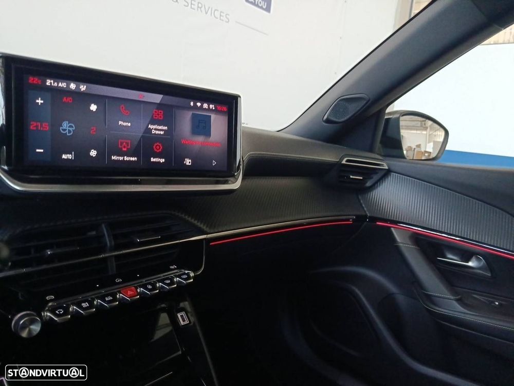 Peugeot 2008 1.2 PureTech GT EAT8 - 21