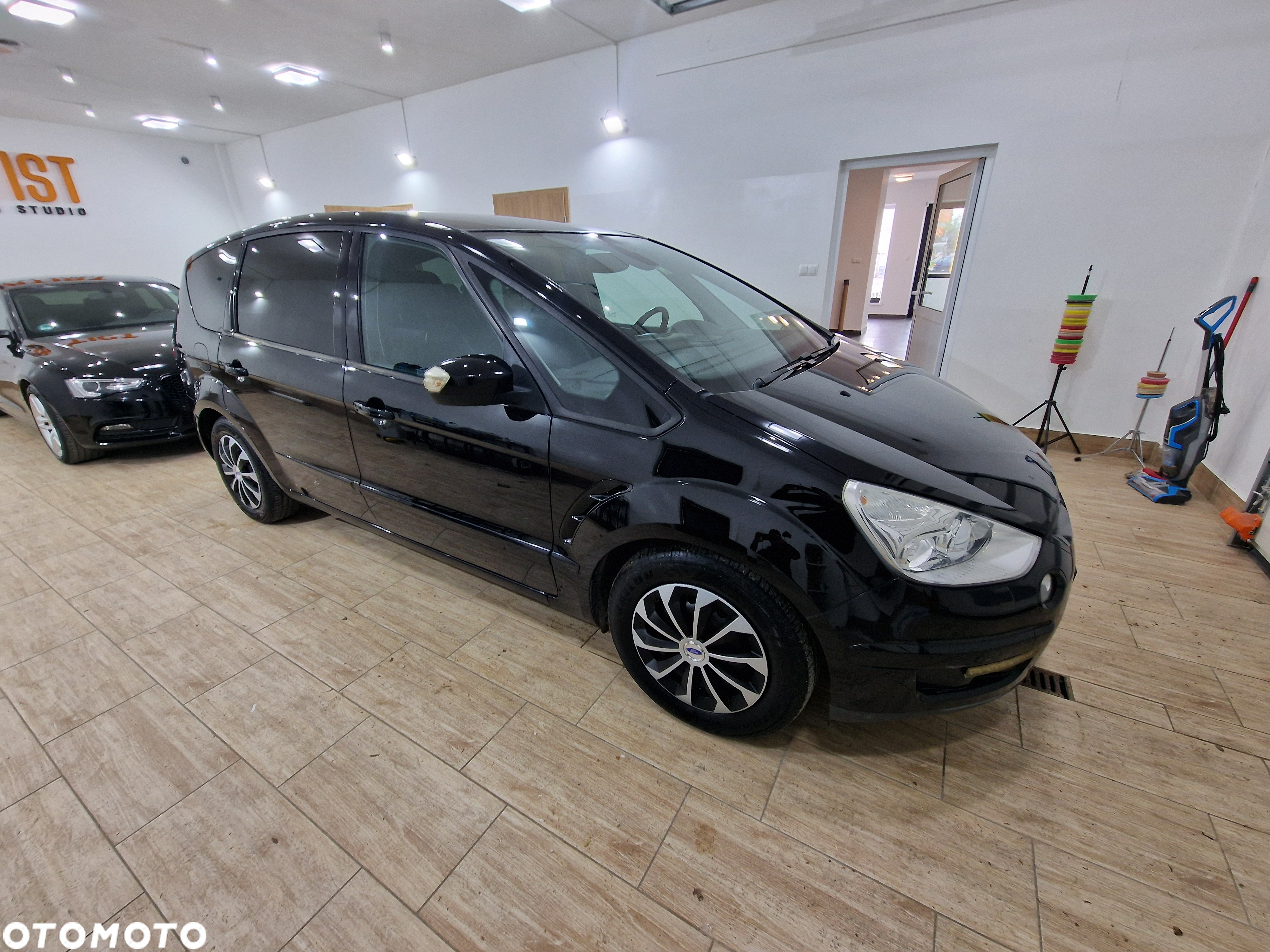 Ford S-Max 2.0 TDCi DPF Gold X - 16