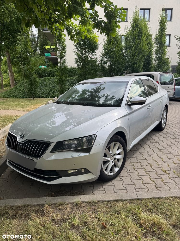 Skoda Superb 2.0 TDI Ambition DSG - 1