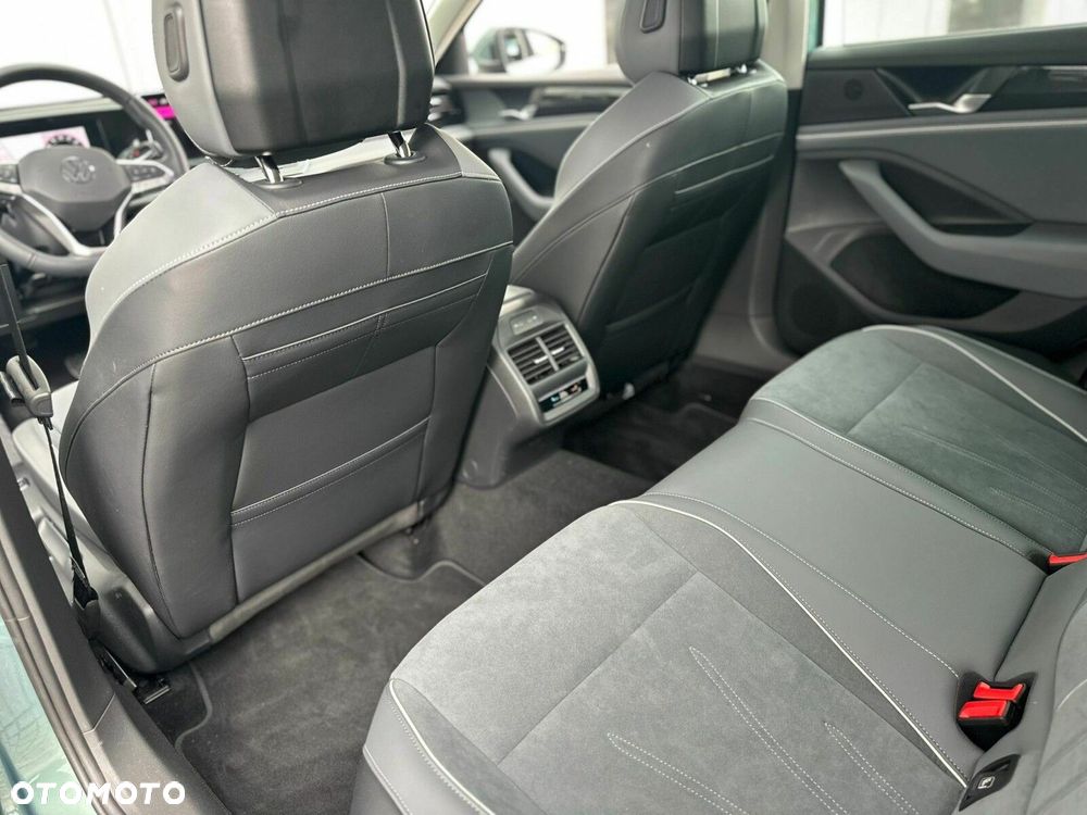 Volkswagen Passat - 17