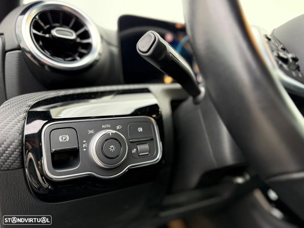 Mercedes-Benz CLA 250 e Progressive - 40