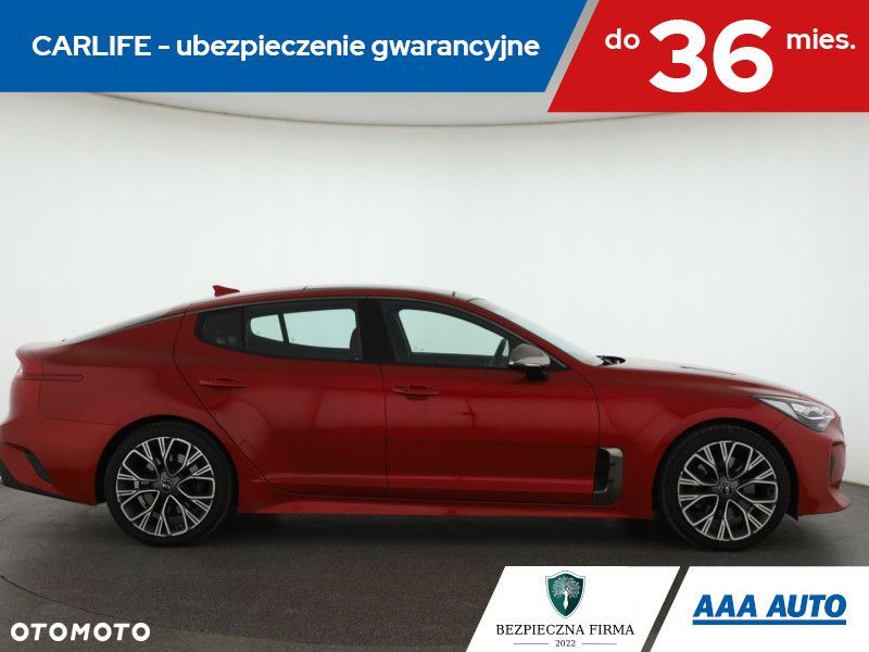 Kia Stinger - 8