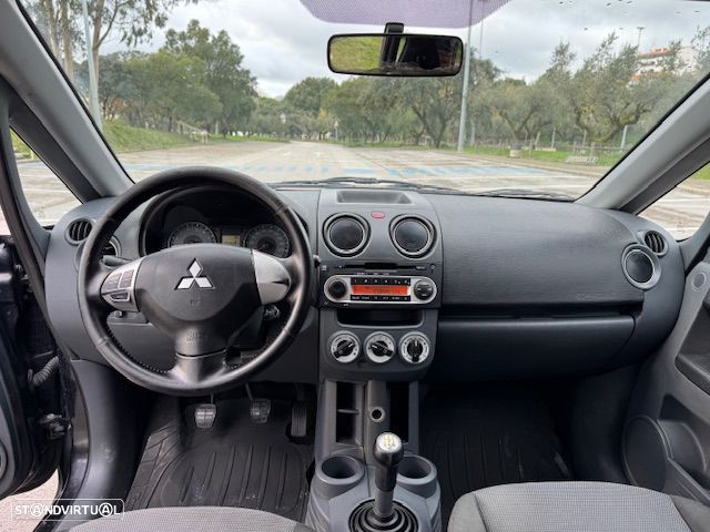 Mitsubishi Colt 1.1 Invite JLL - 4