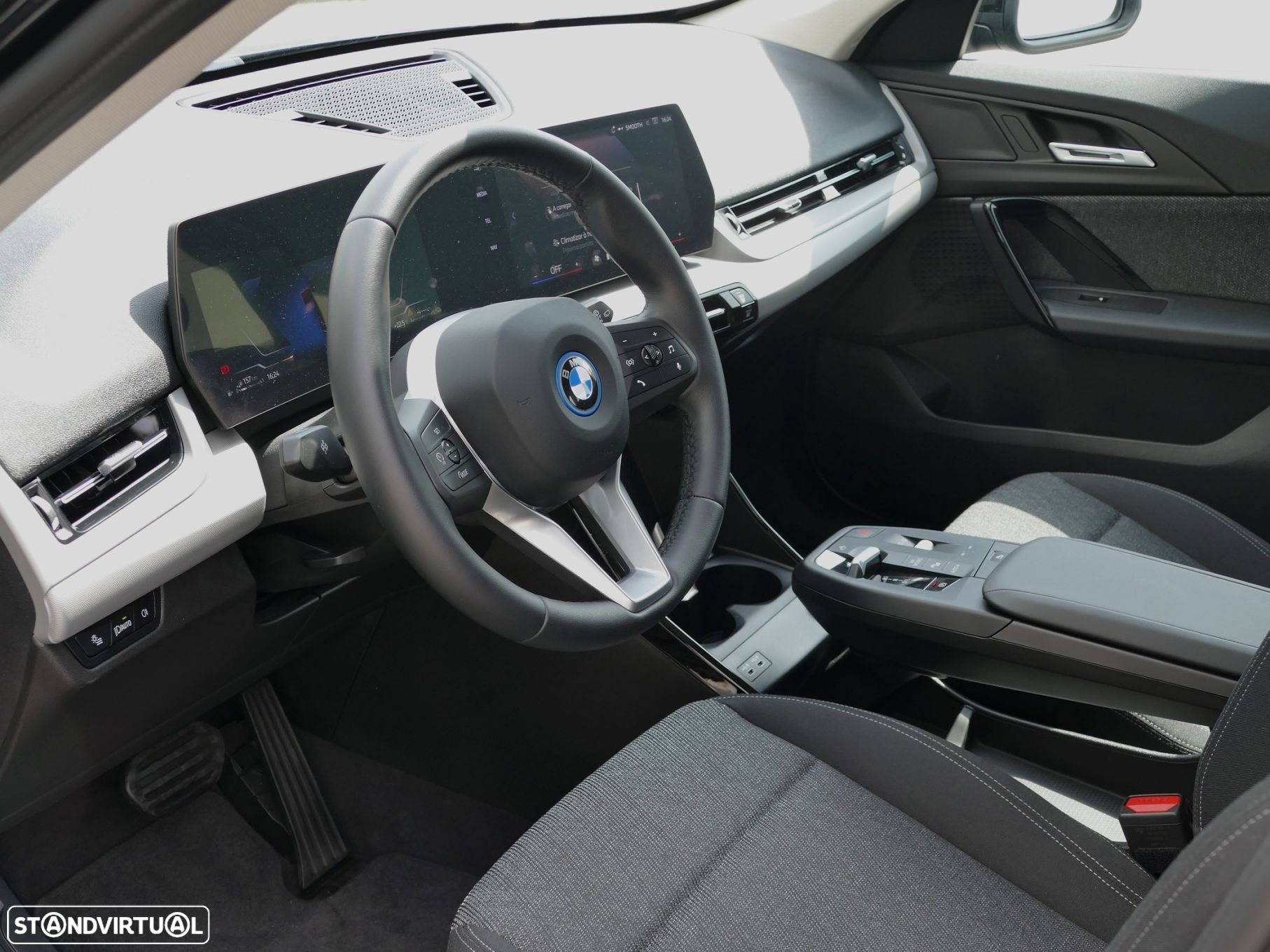 BMW X1 xDrive25e - 34