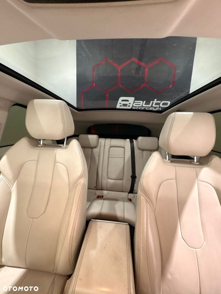 Land Rover Range Rover Evoque - 31