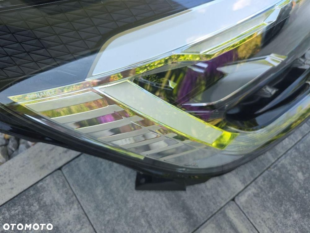 RENAULT CAPTUR 2 II Lampa prawa Kompletna Full Led 260104095R Krótki Led - 6
