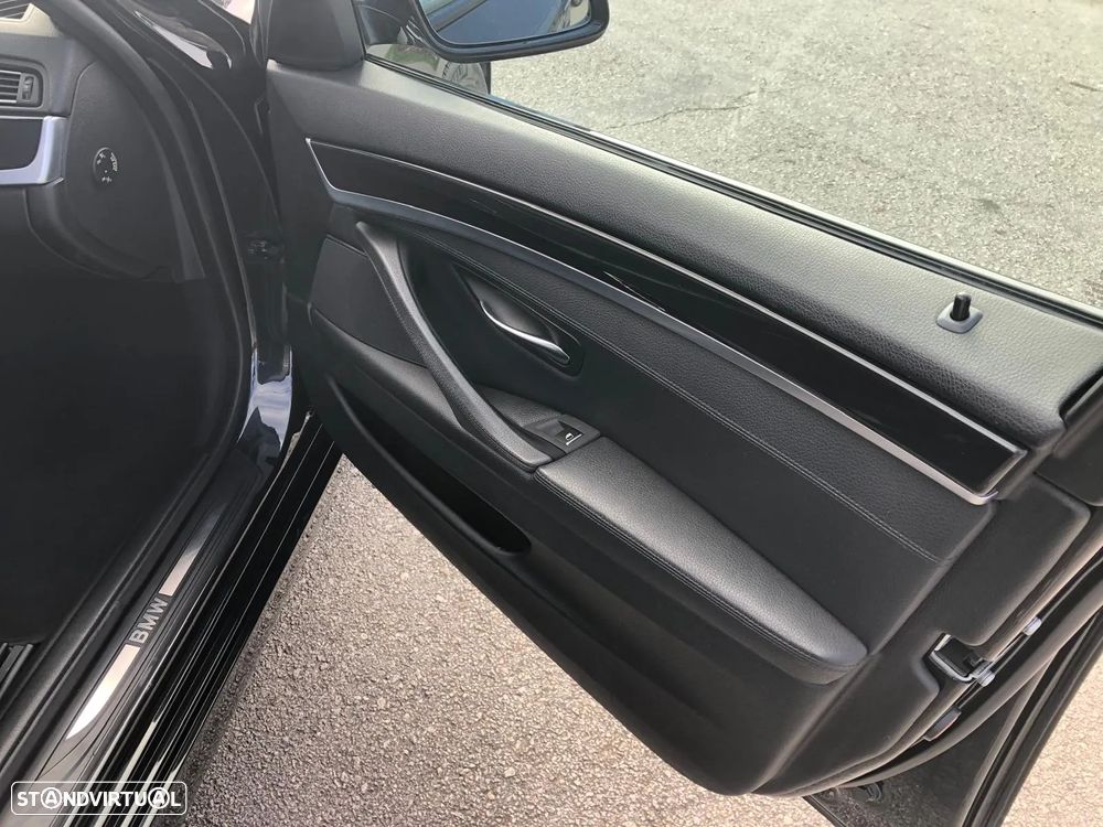 BMW 520 d Auto - 21