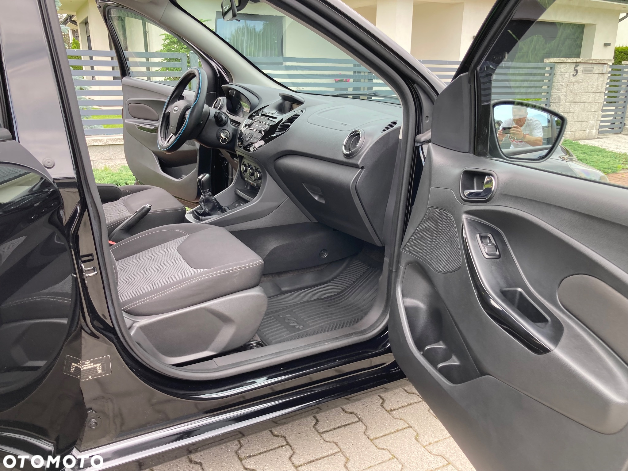 Ford Ka+ 1.2 Ti-VCT Black Edition - 12