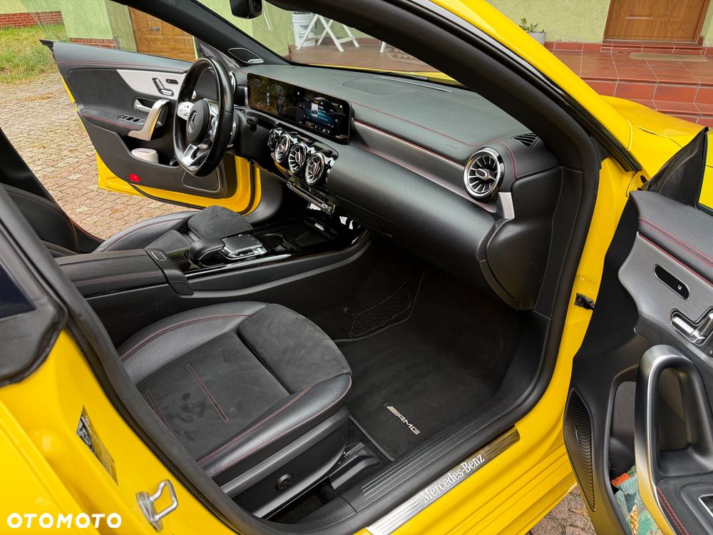 Mercedes-Benz CLA 220 AMG Line 7G-DCT - 8