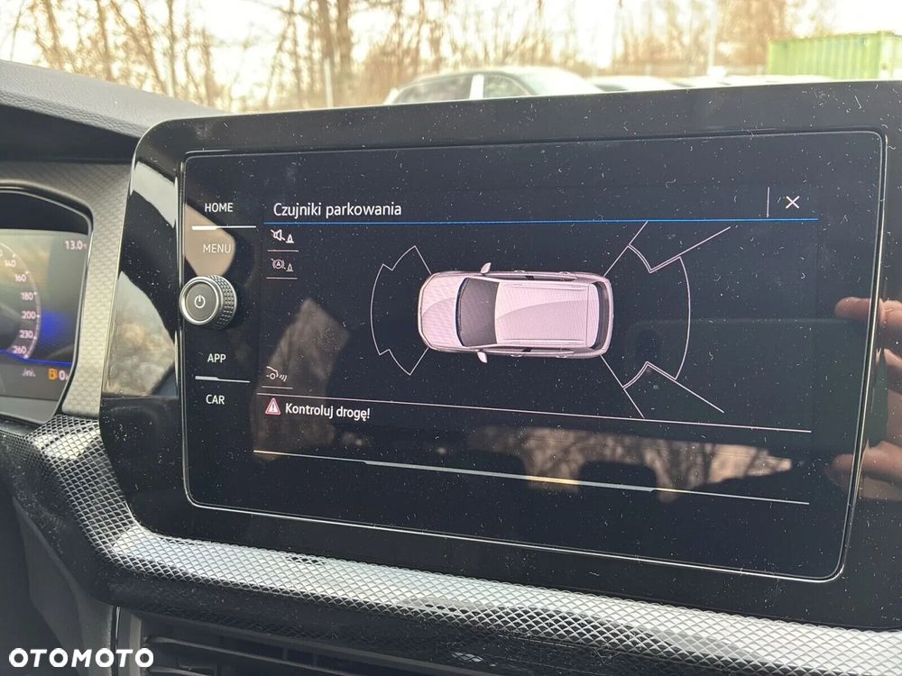 Volkswagen T-Cross - 21