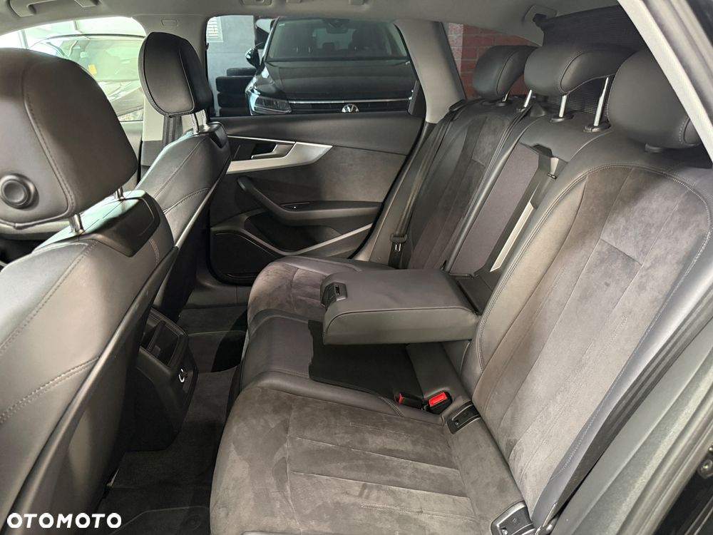 Audi A4 Avant 2.0 TDI ultra sport - 19