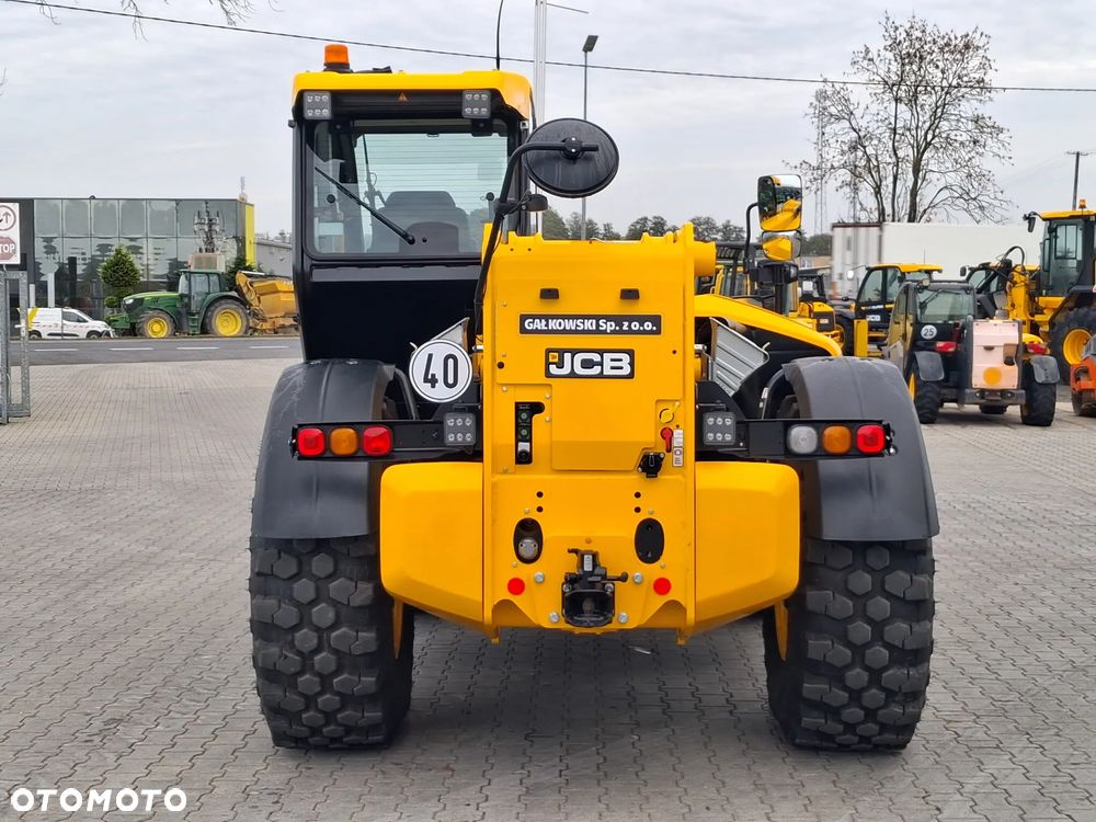 JCB 560-80 AGRI XTRA DUALTECH VT - 4