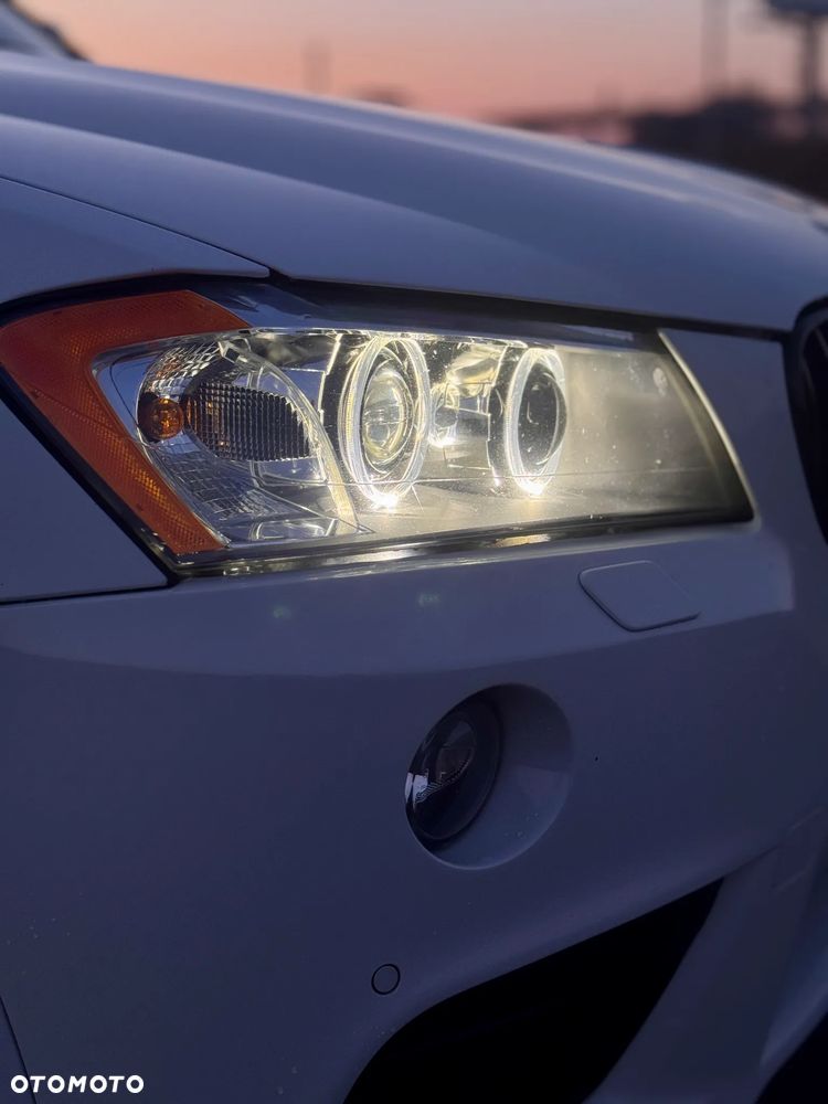 BMW X3 xDrive35i - 16