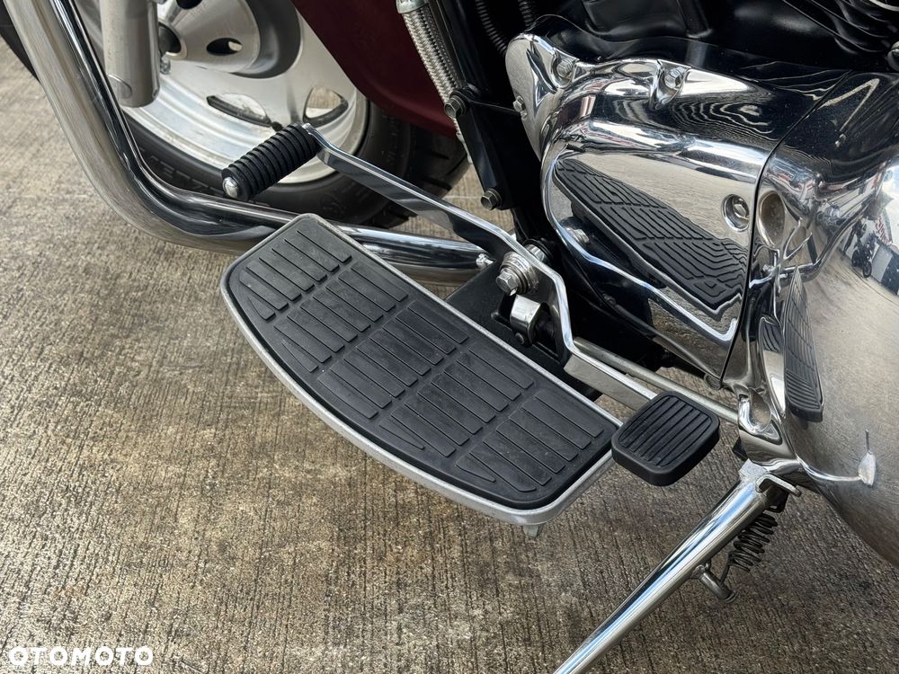 Suzuki Intruder - 25