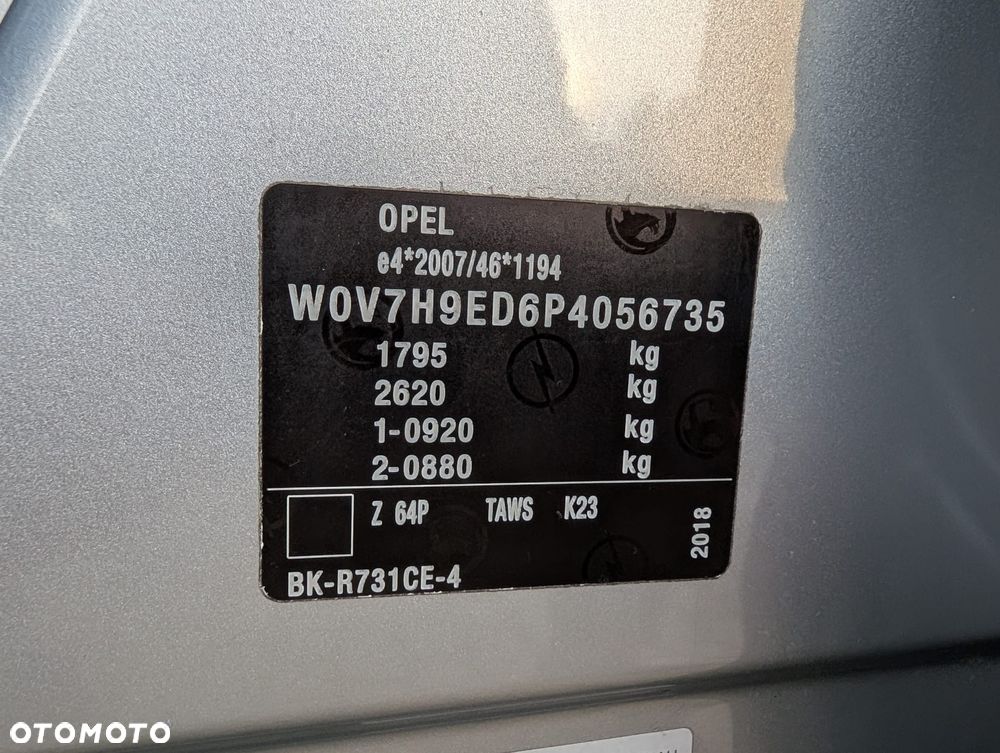 Opel Crossland X - 38