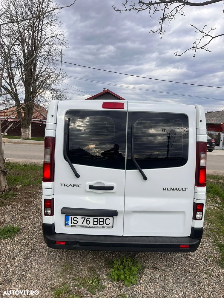Renault Trafic - 10