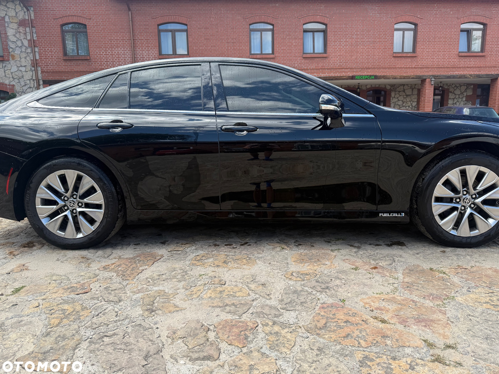 Toyota Mirai - 2
