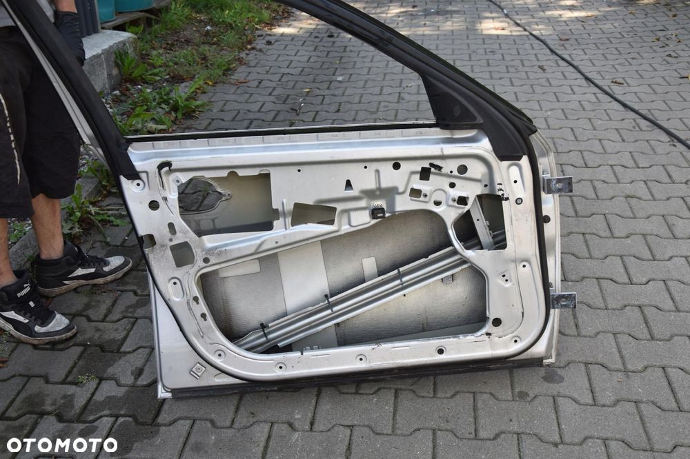 BMW E60 E61 DRZWI LEWE PRZÓD - 7