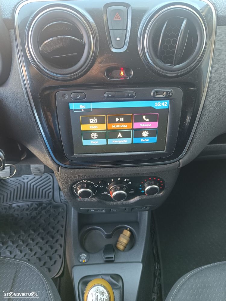 Dacia Lodgy 1.6 ECO-G Stepway 7L Bi-Fuel - 16