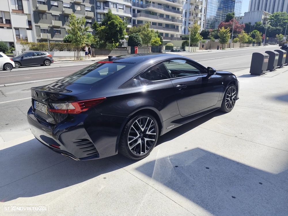 Lexus RC 300h Black Edition - 7