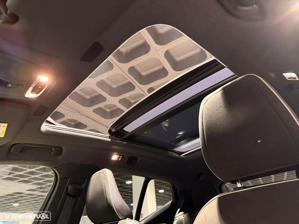 Volvo XC 40 2.0 D4 R-Design AWD - 22