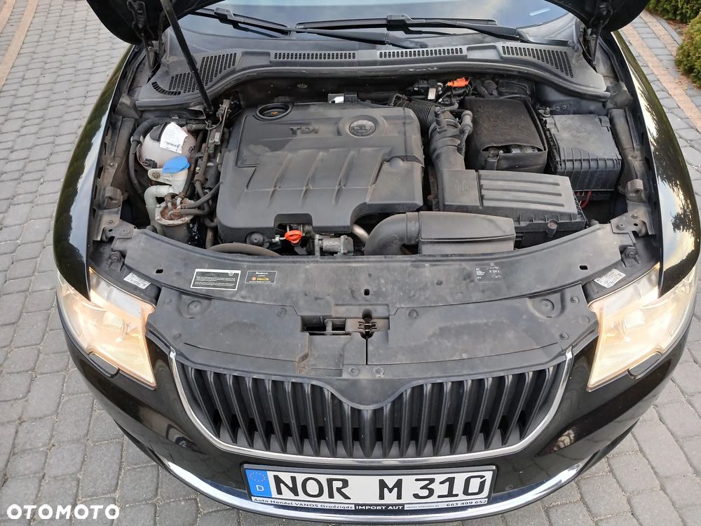 Skoda Superb 2.0 TDI Exclusive - 29