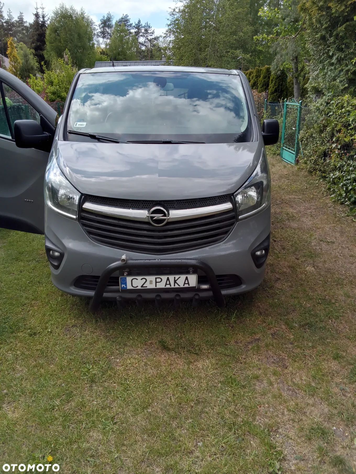 Opel Vivaro - 1