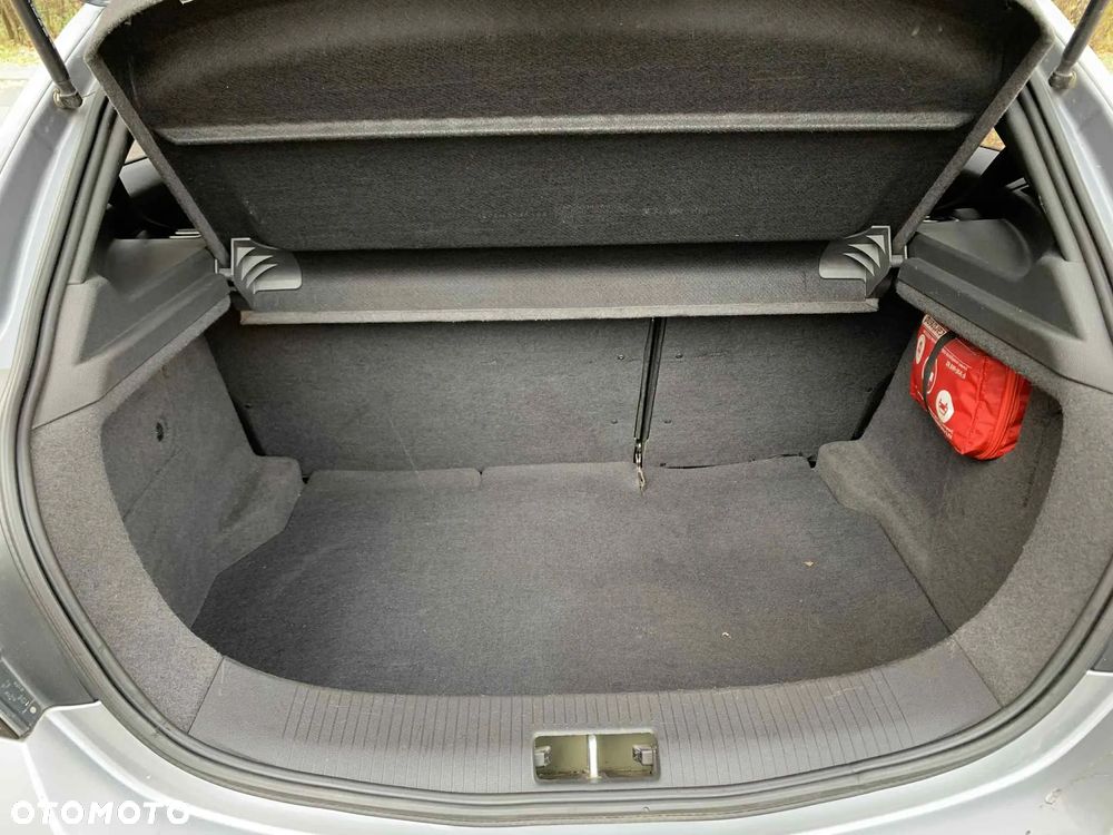 Opel Astra GTC 2.0 Turbo Cosmo - 19