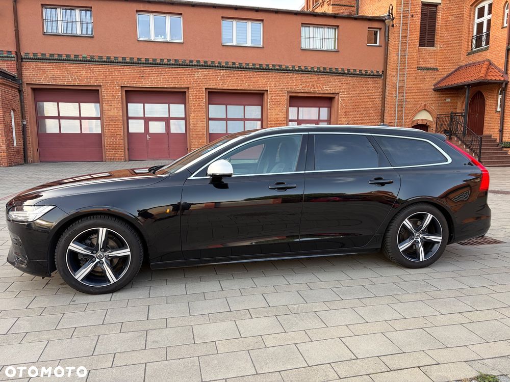 Volvo V90 D3 R-Design - 11