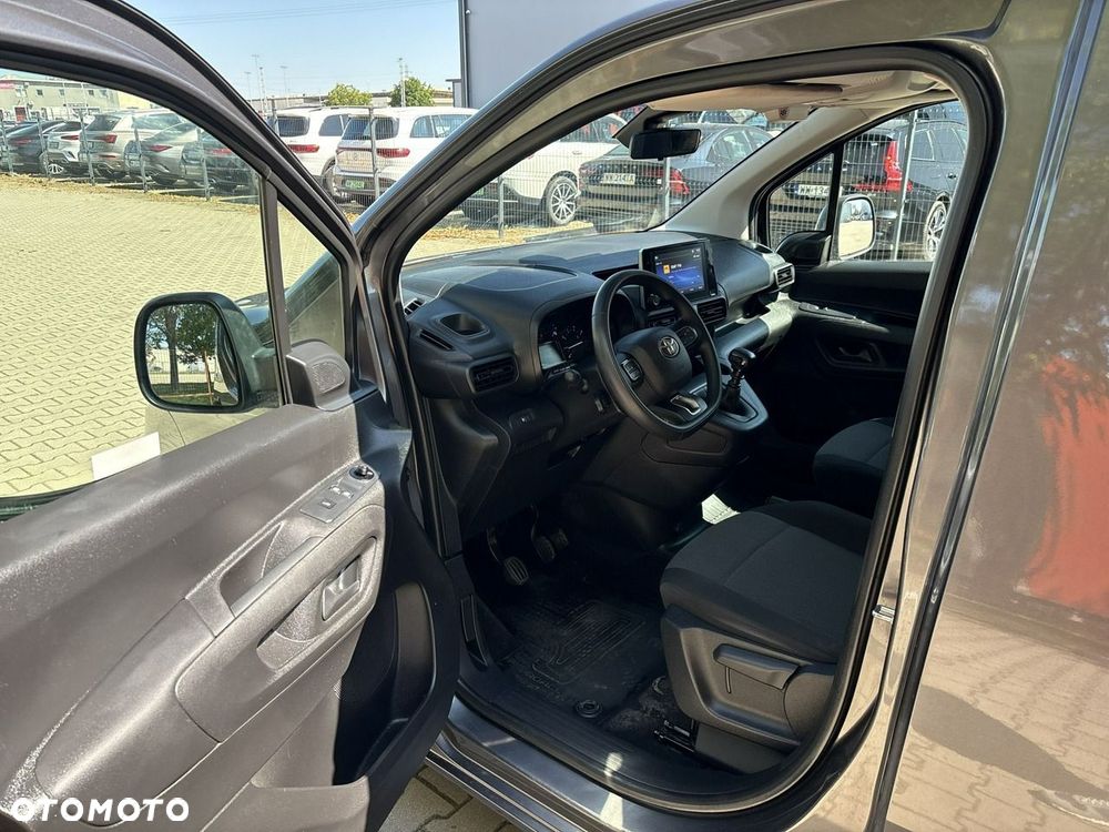Toyota Proace City - 10