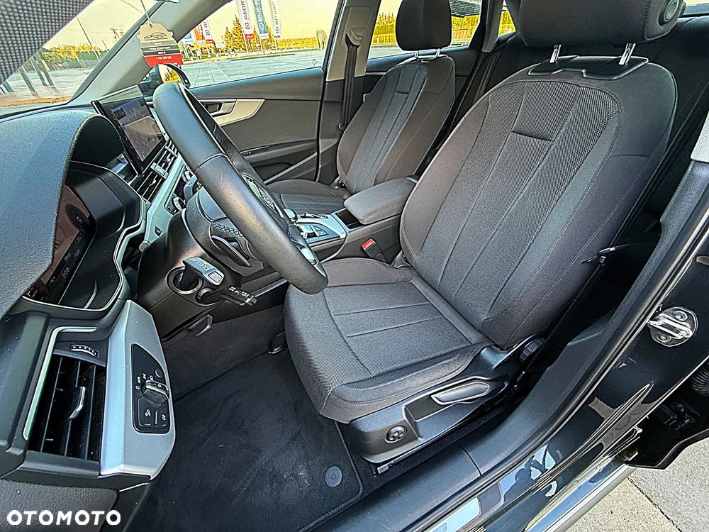 Audi A4 Limousine - 11