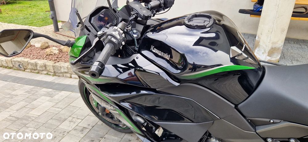 Kawasaki Ninja 1000 SX - 24