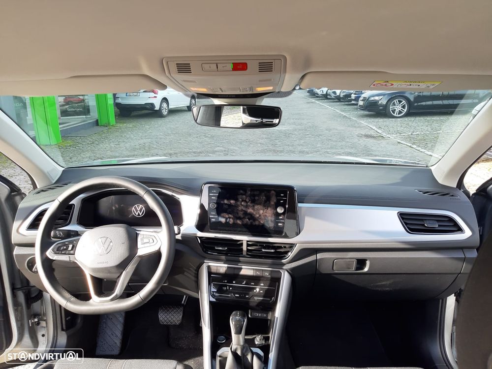 VW T-Roc 1.5 TSI Urban DSG - 7