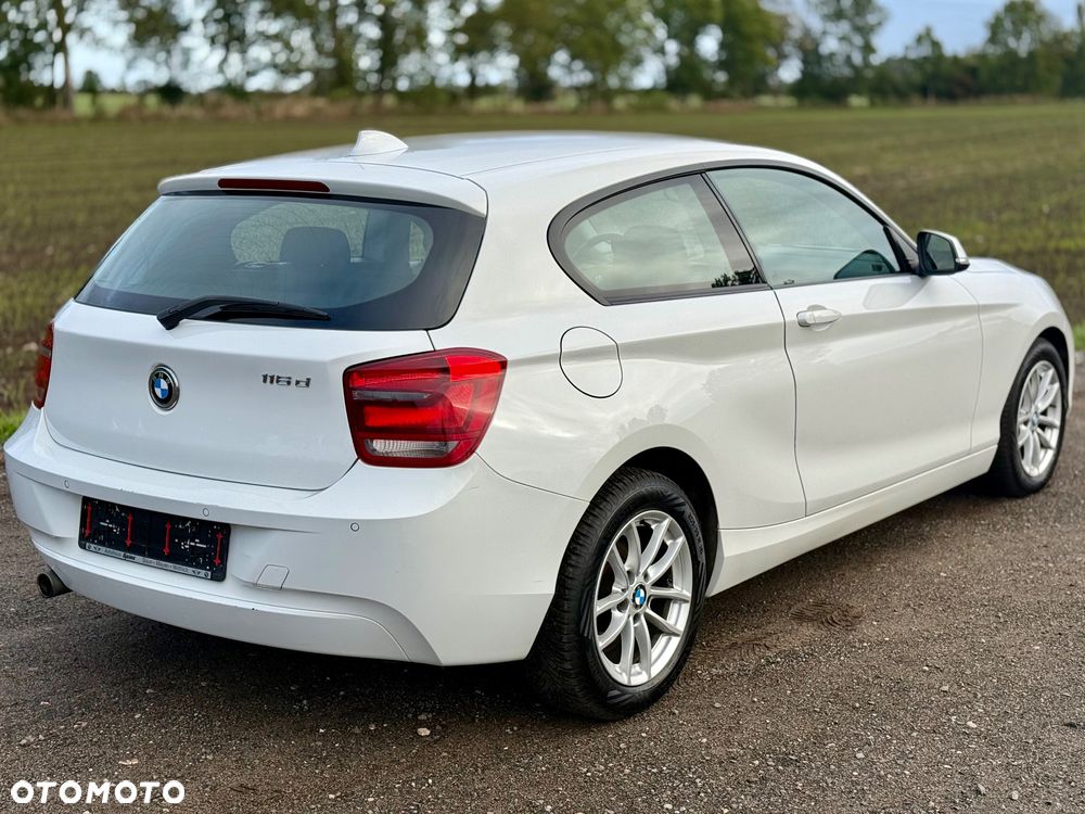 BMW Seria 1 116d - 12