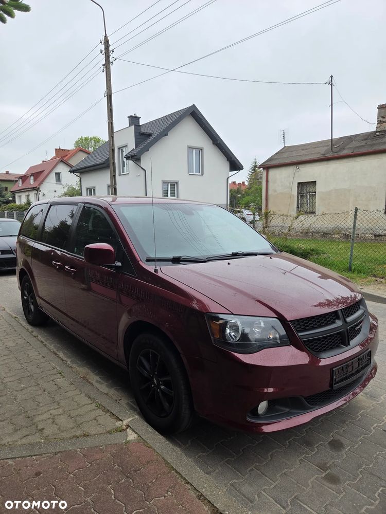Dodge Grand Caravan 3.6 R/T - 26